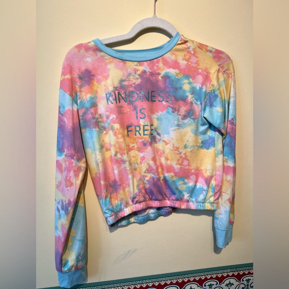 NWOT Kidtopia long-sleeved shirt and pants set tie-dye child medium